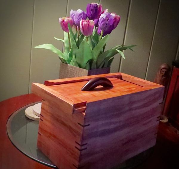 Lychee cremation urn